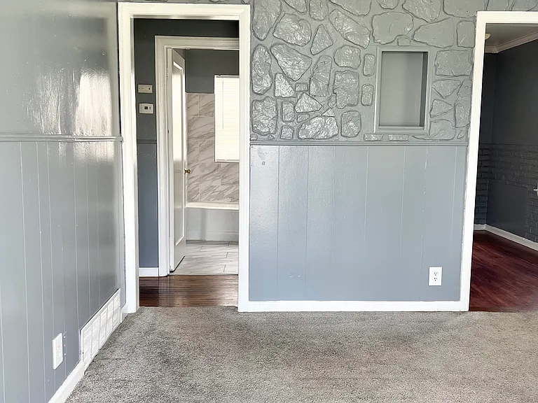 7564 Jackson Ave — Photo 2