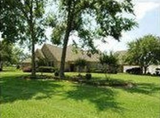 4914 Holly Ave, Pasadena, TX 77503
