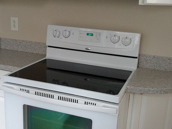 Stove and Microwave