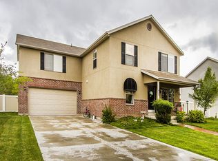 413 S Crestmont Way, Kaysville, UT 84037