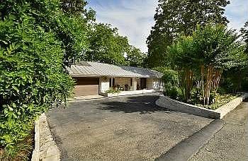 1st image of 2900 Rivercrest Dr