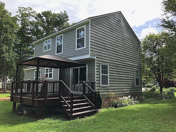 2nd image of 12 Swannee Ct