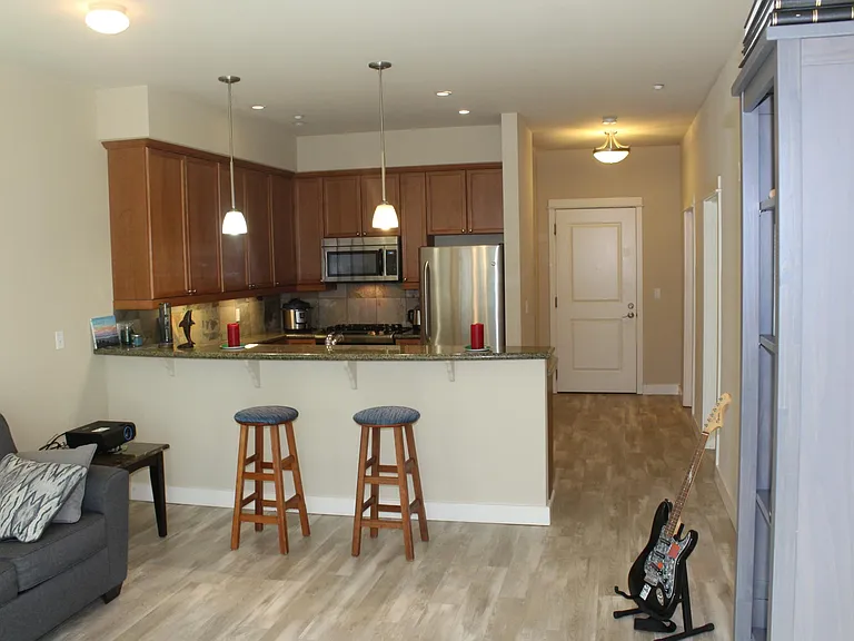 400 Washington Ave #111 — Photo 3