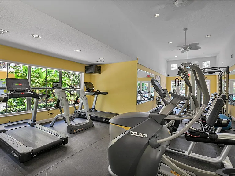 1515 E Broward Blvd #126 — Photo 32