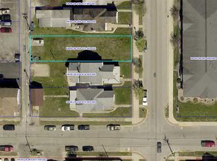 1023 S 4th St, Terre Haute, IN 47807