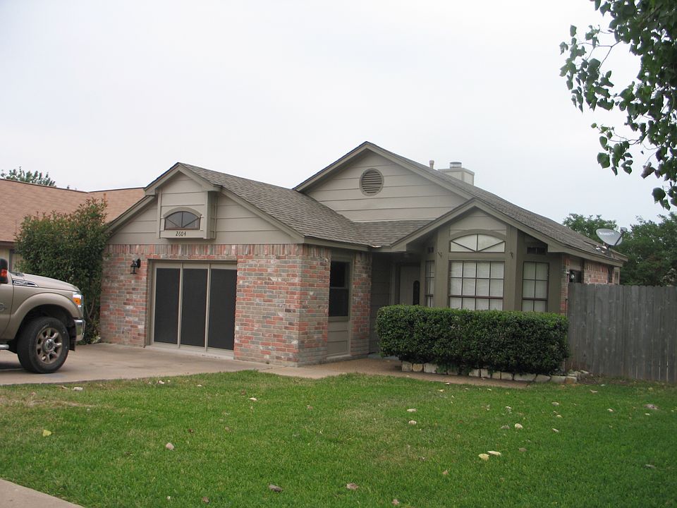 1st image of 2604 S Walker Dr