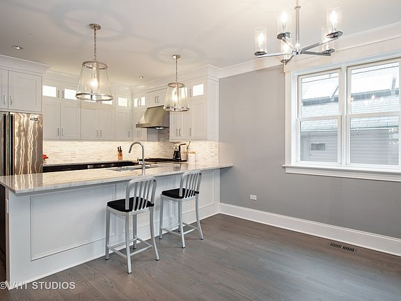 3rd image of 1506 N Cleveland Ave APT 2