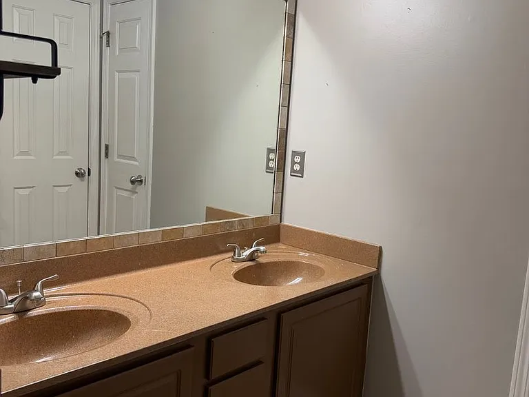 6331 Chestnut Hill Rd — Photo 17