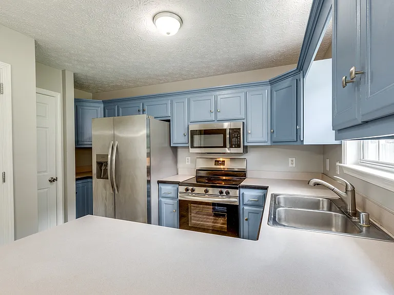125 Grant Ct — Photo 14