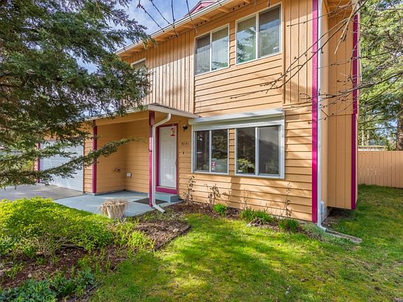 2nd image of 2021 165th Street Ct E