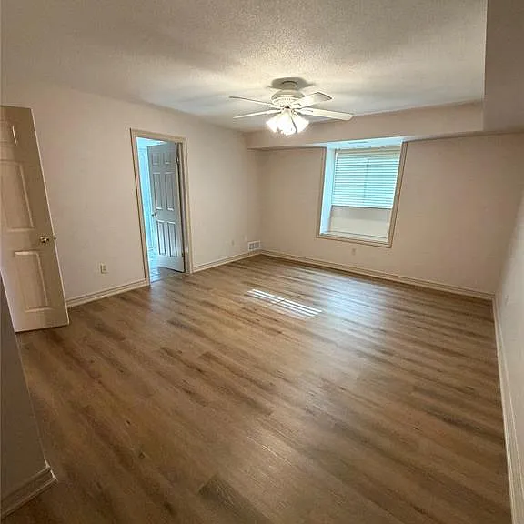 1995 Normandy St #301 — Photo 10