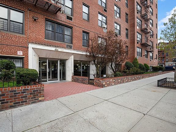 3rd image of 411 E 26th St #4A
