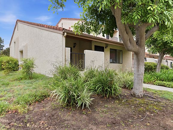 2nd image of 18136 Oxnard St Unit 39