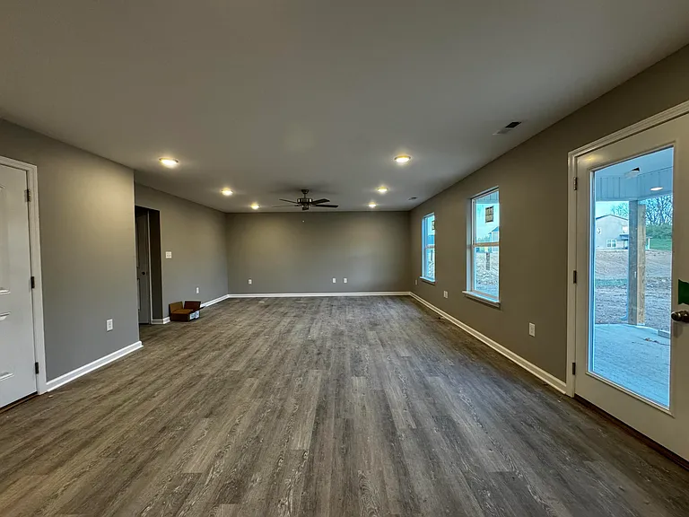 134 Landry Ln — Photo 5