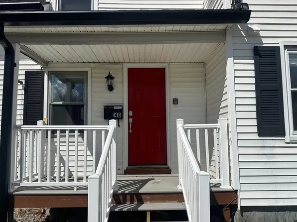 14 Winter St, Plymouth, NH 03264