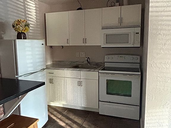 4th image of 2456 Cherimoya Dr