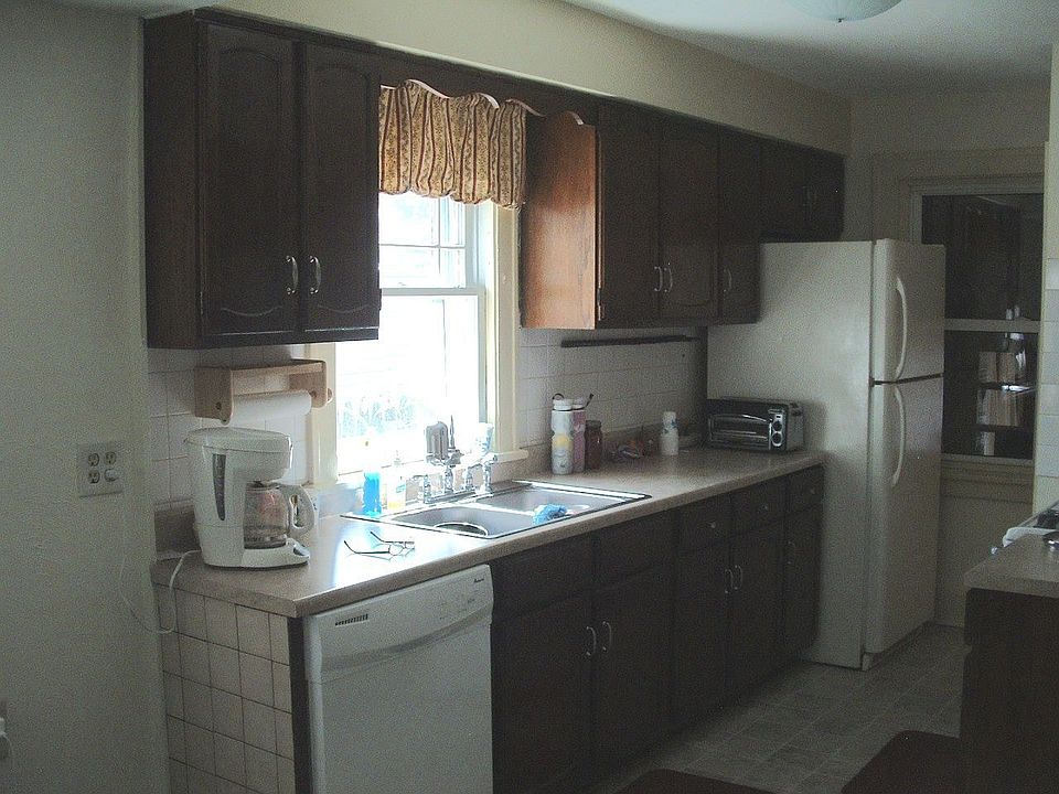 Kitchen with new counter top