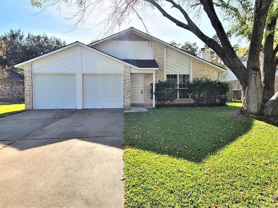 1st image of 22715 Smokey Hill Dr
