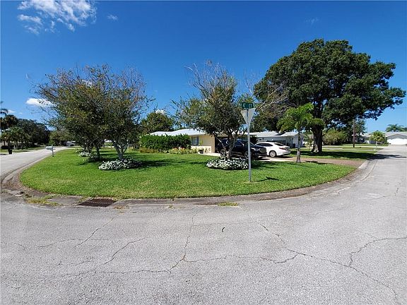 Home For Sale In Oakmont Park Estates