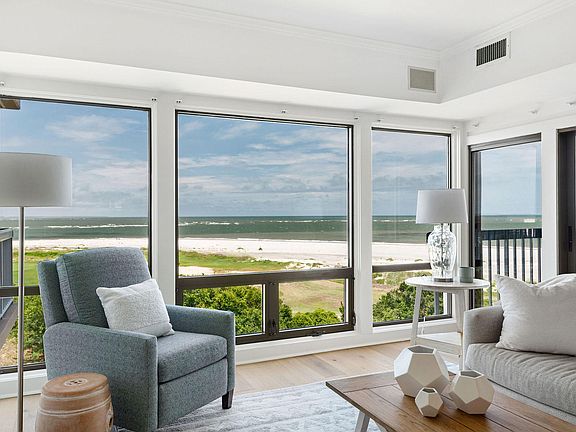 5th image of 4407 Ocean Club Dr