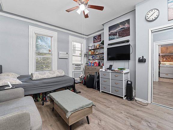 4th image of 64 Cottage St