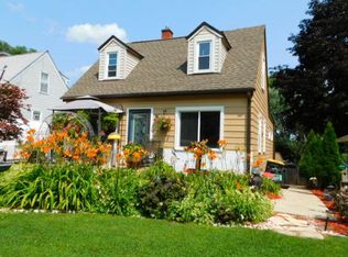 11032 W Wells St, Wauwatosa, WI 53226