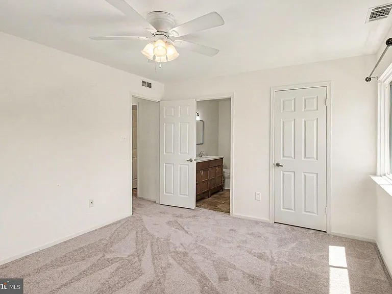 902 Dogwood Ct — Photo 16