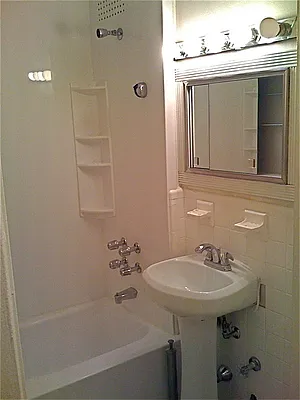 Rented by JAD Realty Group | media 32