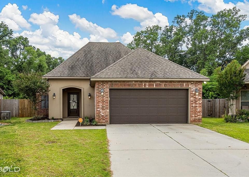 1st image of 525 Riverrun Cir