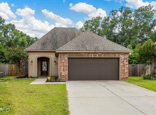 525 Riverrun Cir, Shreveport, LA 71104