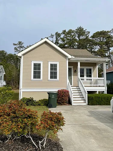 605 Viccars Ln Photo 1