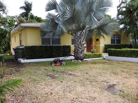 3rd image of 1037 NE Little River Dr