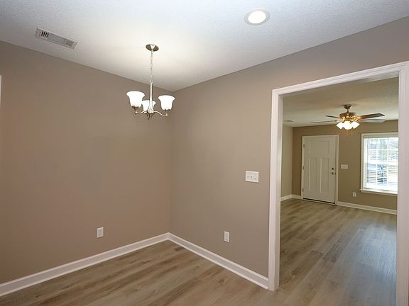 4th image of 417 Peters St Unit A