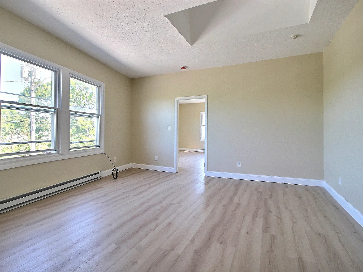 1 bed, 700 sqft, $1,750 — Photo 4