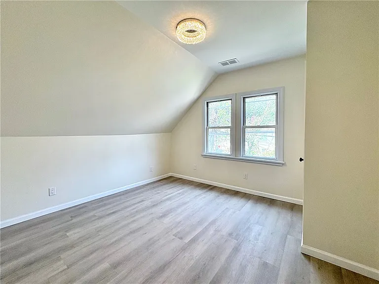 245 Frederick Ave #243 — Photo 25