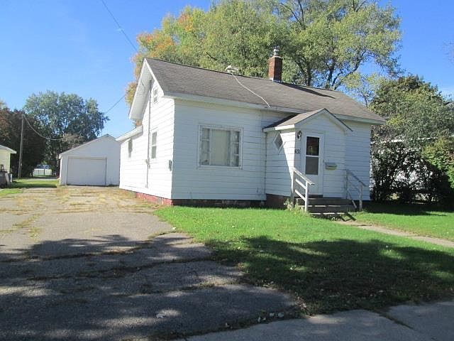 1st image of 431 13th Ave N
