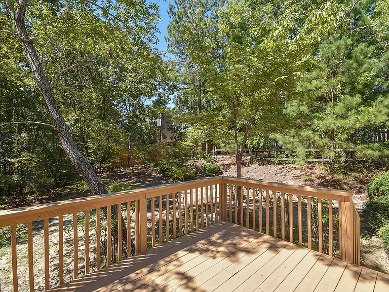 190 Winchester Rd — Photo 23