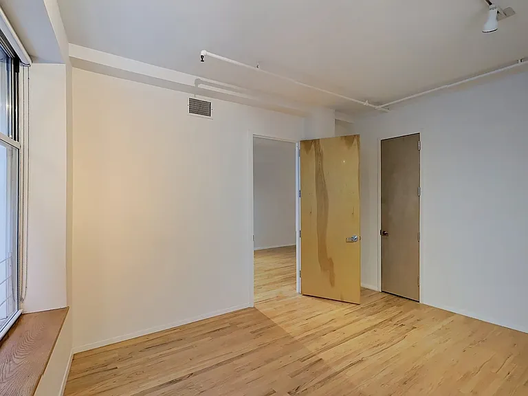 41 John St #3A — Photo 11