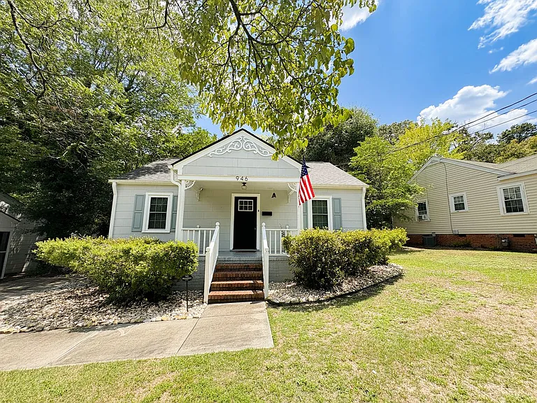 946 McKimmon Rd — Photo 2
