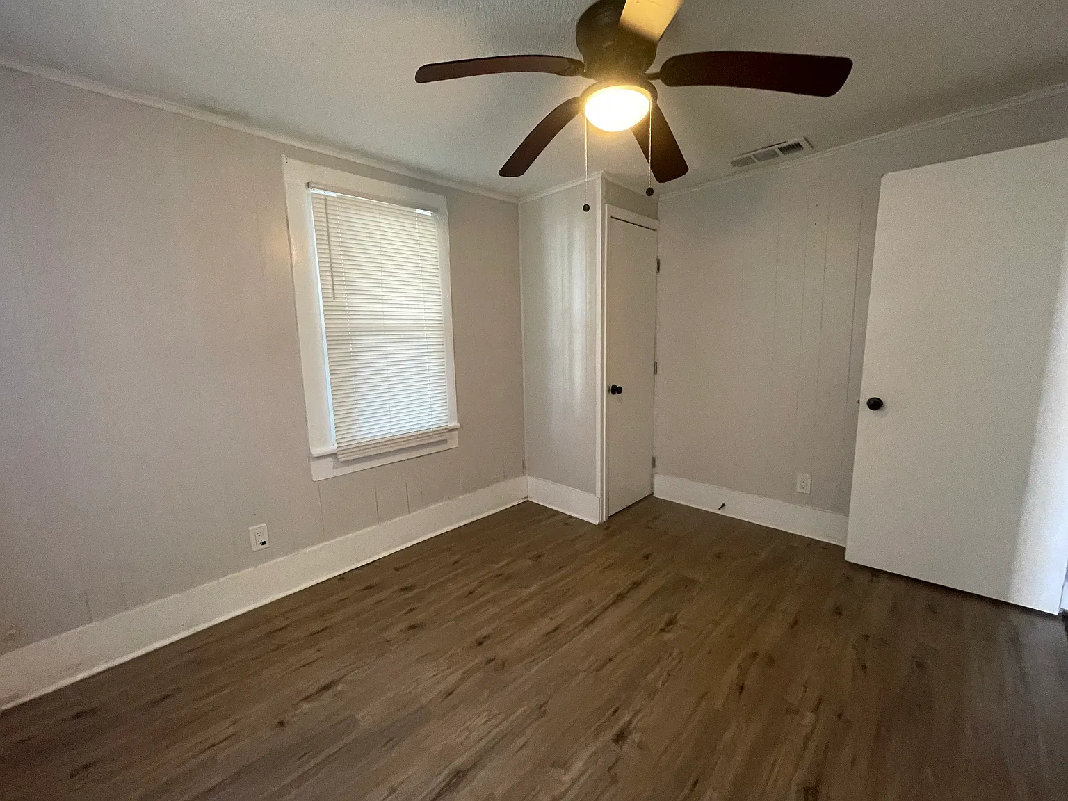 4 bed, 1032 sqft, $1,700 — Photo 4