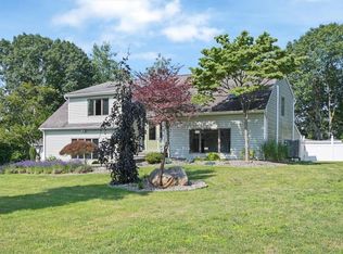 39 Manchester Rd, Carmel, NY 10512