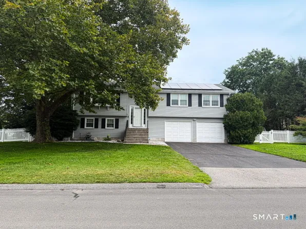 1 Lancaster Road, Cromwell, CT 06416