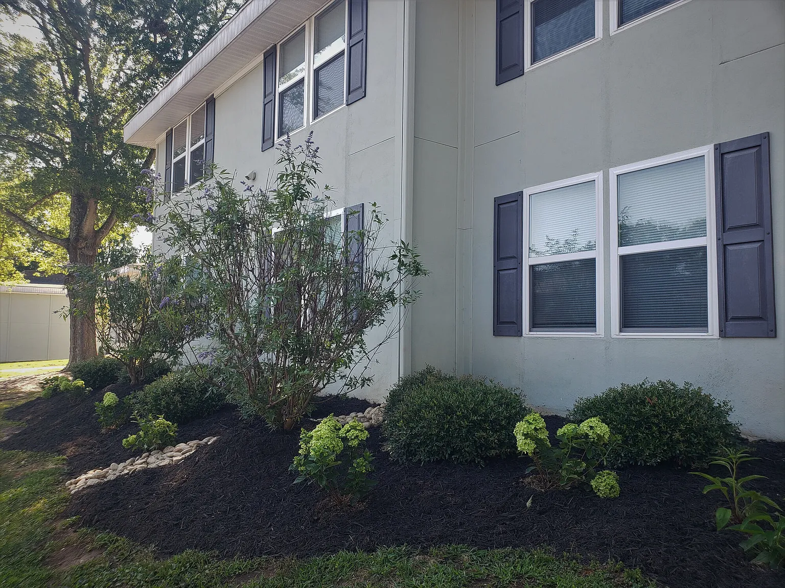 Woodlea Oaks — Photo 2