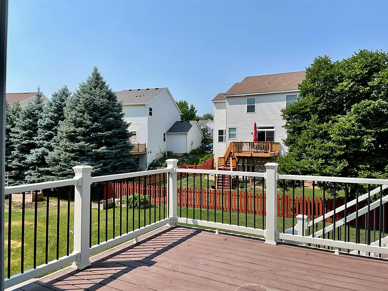 6765 Greenbriar Curv — Photo 17