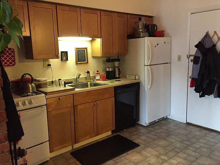 120 N Aurora St #5B — Photo 5