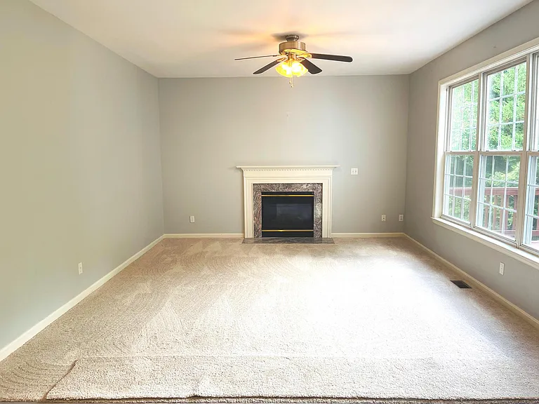 9 Scarlet Oak Cir — Photo 5