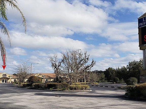 2nd image of 595 N Lecanto Hwy