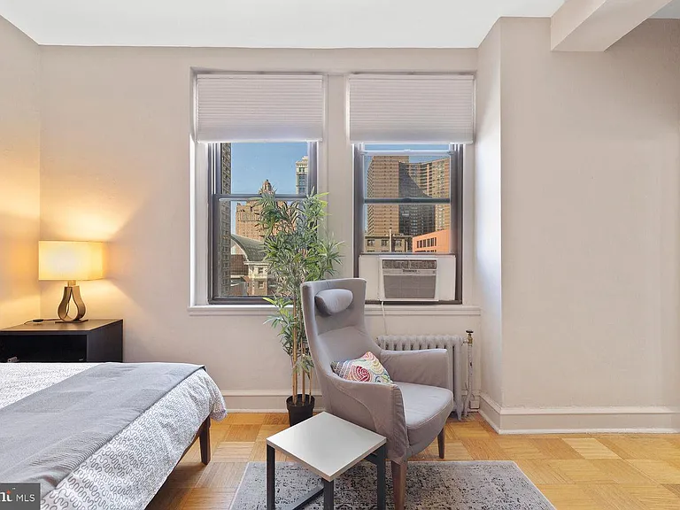 250 S 13th St #8F — Photo 10