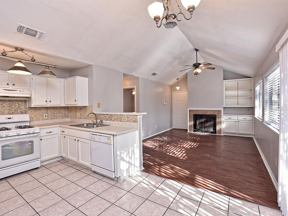 1st image of 1411 Gracy Farms Ln APT 12