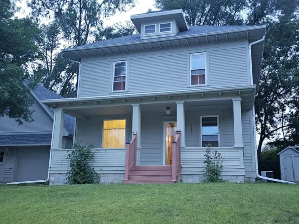 1807 Harkin Pl, Sioux City, IA 51103